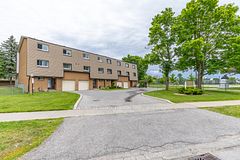 1415 Fieldlight Boulevard 4, Pickering, ON L1V 2S3