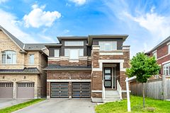 1102 Sepia Square, Pickering, ON L1X 0H1