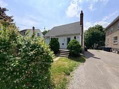 44 Scotia Avenue, Toronto, ON M1L 4E6