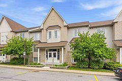21 Petra Way 2, Whitby, ON L1R 0A6