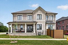 1866 Passionfruit Grove, Pickering, ON L1Y 0B5