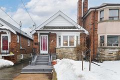 26 Elmsdale Road W, Toronto, ON M4J 3M4