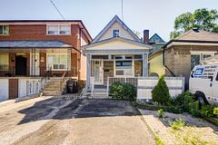 19 Robinson Avenue, Toronto, ON M1L 3S8
