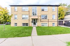 1 Hassard Avenue 3, Toronto, ON M4K 3N3