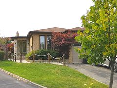 10 Keon Place Lower, Toronto, ON M1B 3C9