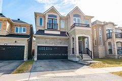 17 Arfield Avenue NE, Ajax, ON L1Z 0G2