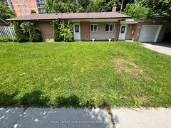 69 Samson Crescent, Toronto, ON M1G 1N2