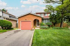 176 Goldhawk Trail, Toronto, ON M1V 1X2