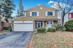 23 Longbow Square, Toronto, ON M1W 2W6