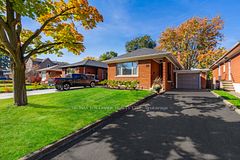 66 Ferncroft Drive, Toronto, ON M1N 2X4