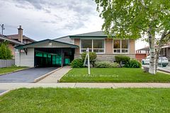 75 Milford Haven Drive, Toronto, ON M1G 3C9