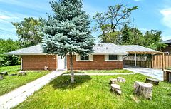 2 Ladysbridge Drive, Toronto, ON M1G 3H6