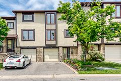 29 Fundy Bay Boulevard 95, Toronto, ON M1W 3A2