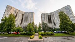 160 Alton Towers Circle 1610, Toronto, ON M1V 4X8
