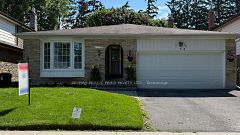 33 Pepper Tree Drive, Toronto, ON M1C 1Y5