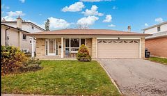 12 Wardencourt Drive Lower, Toronto, ON M1T 2H3