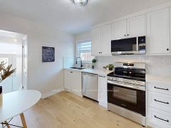 8 Lombardy Crescent, Toronto, ON M1K 4N8