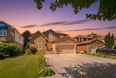 872 Corbetts Road, Oshawa, ON L1K 2E1