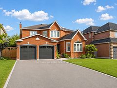 19 Wigston Court, Whitby, ON L1R 2B9