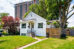 74 St. Dunstan Drive, Toronto, ON M1L 2V5