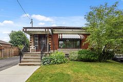 8 Grassington Crescent, Toronto, ON M1G 1X5
