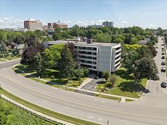 120 Elgin Street W 304, Oshawa, ON L1G 1S7
