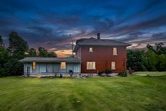 3 Summit Drive, Scugog, ON L0B 1E0