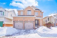 59 Scottsdale Drive, Clarington, ON L1C 5G6