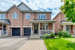 54 Dairy Drive, Toronto, ON M1L 0G2