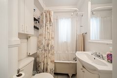 849 Broadview Avenue E 20, Toronto, ON M4K 2P9