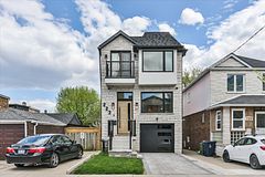 223 Queensdale Avenue, Toronto, ON M4C 2B1