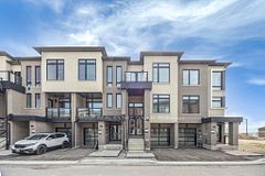 44 Observatory Way, Whitby, ON L1M 0M7