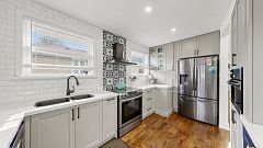 33 Neapolitan Drive, Toronto, ON M1P 4B2