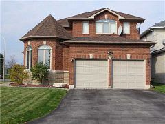 1980 Valewood Court, Oshawa, ON L1G 7X9