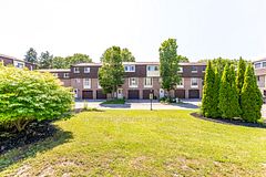 350 Camelot Court 38, Oshawa, ON L1G 6P7