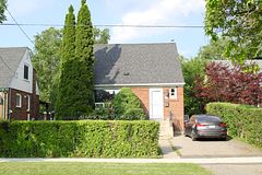 31 Camilla Crescent, Toronto, ON M1L 1Y9
