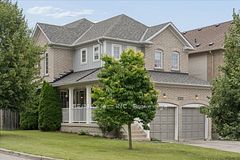 1312 Langley Circle, Oshawa, ON L1K 0E3