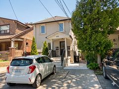 475 Woodbine Avenue 2, Toronto, ON M4E 2H5