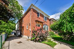 32 Marilyn Crescent Main, Toronto, ON M4B 3C6