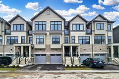781 Kootenay Path, Oshawa, ON L1H 6R3