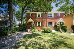 181 Silver Birch Avenue, Toronto, ON M4E 3L3