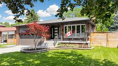 15 Muir Drive, Toronto, ON M1M 3B5