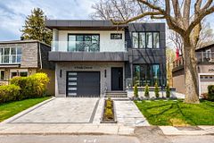 4 Drake Crescent, Toronto, ON M1M 1A2