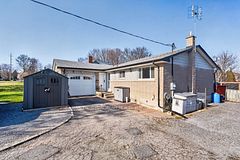 211 Liberty Street N, Clarington, ON L1C 2M6