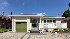 555 McCowan Road, Toronto, ON M1J 1J7