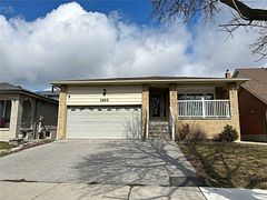1885 Rosefield Road Upper, Pickering, ON L1V 3K1