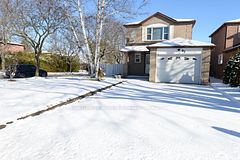 87 Radford Drive, Ajax, ON L1T 2E2