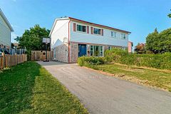 45 Burkwood Crescent, Toronto, ON M1B 1N8