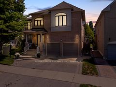 11 Tweedie Crescent, Whitby, ON L1P 1X4