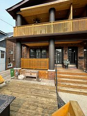 41 Scarboro Beach Boulevard main, Toronto, ON M4E 2W9